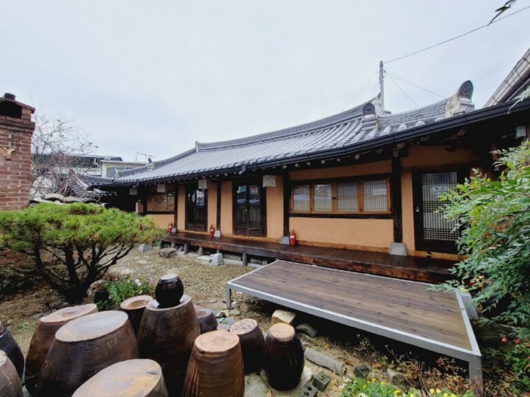 전주 한옥마을 백년한옥