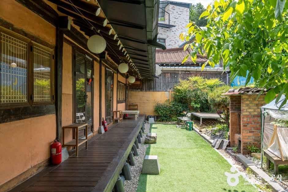 전주 한옥마을 백년한옥 객실/시설
