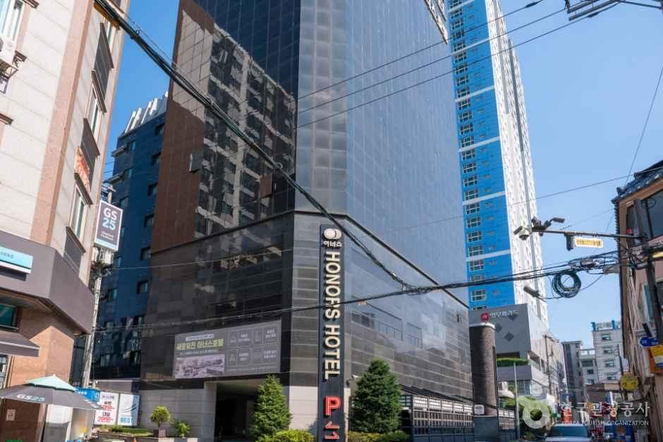 아너스호텔 객실/시설